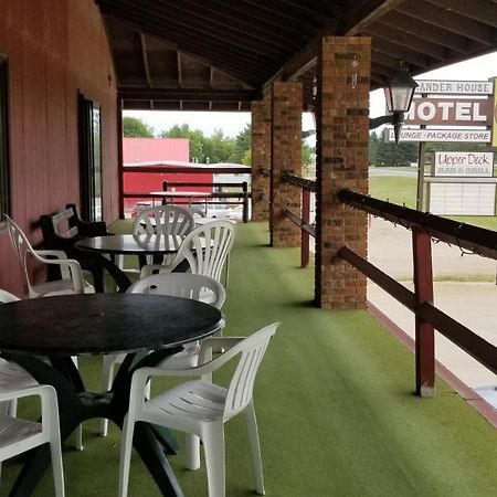 Alexander House Motel Park River 外观 照片