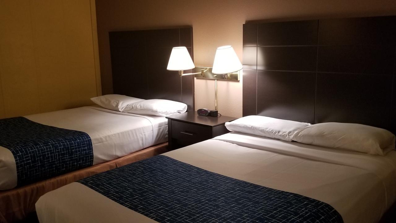 Alexander House Motel Park River 外观 照片